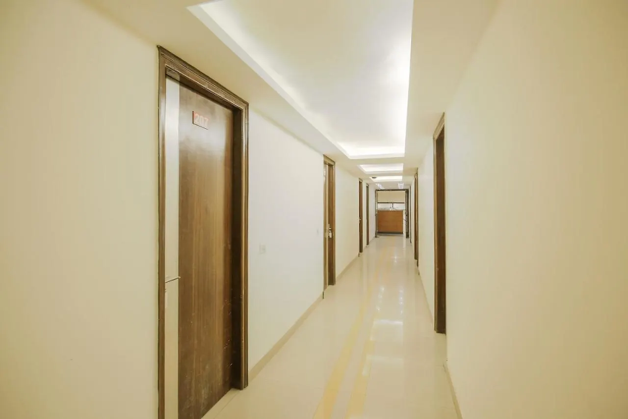 Collection O Sapphire Hotel Chandigarh 4*,  India