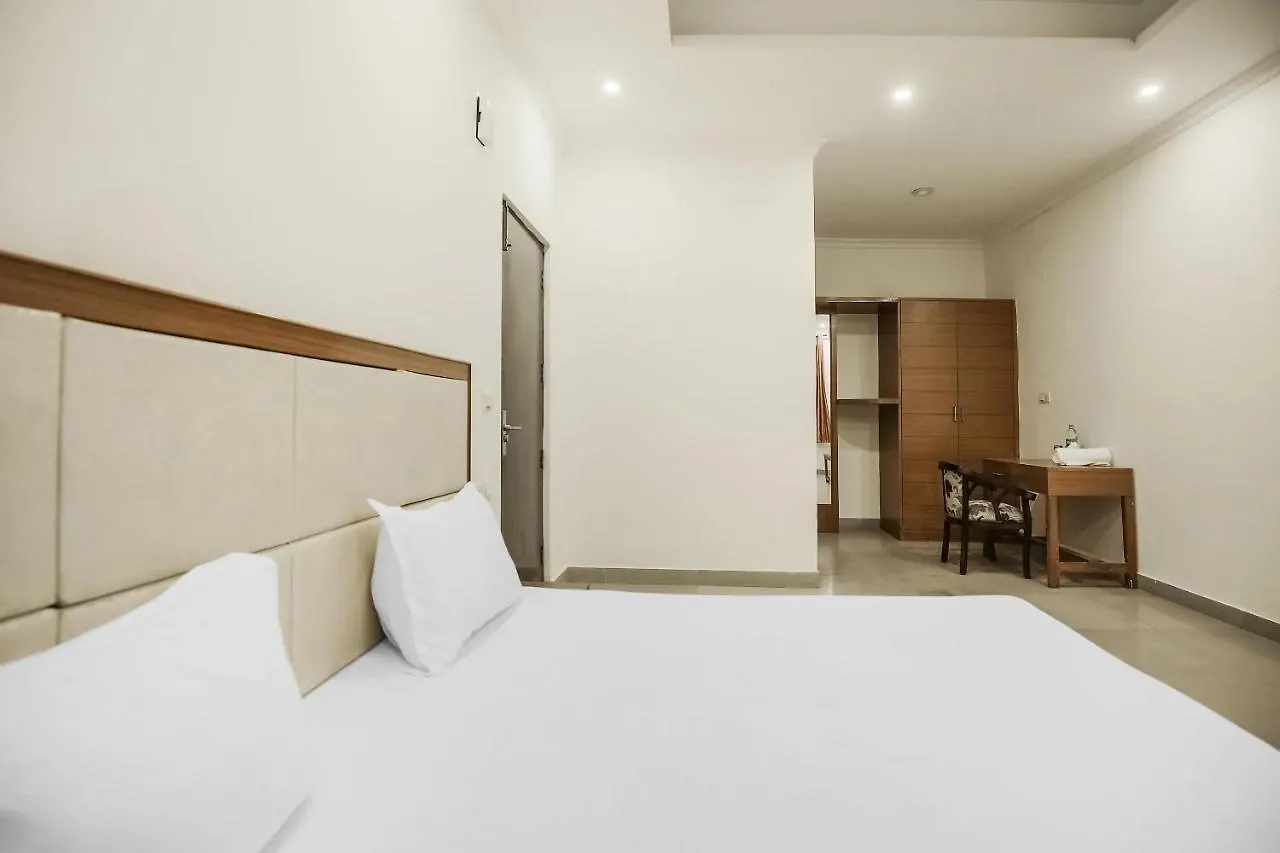 ****  Collection O Sapphire Hotel Chandigarh India