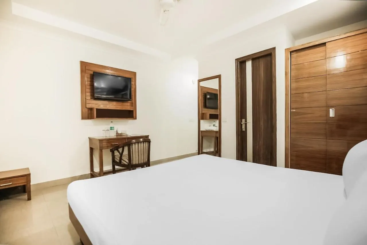 Collection O Sapphire Hotel Chandigarh