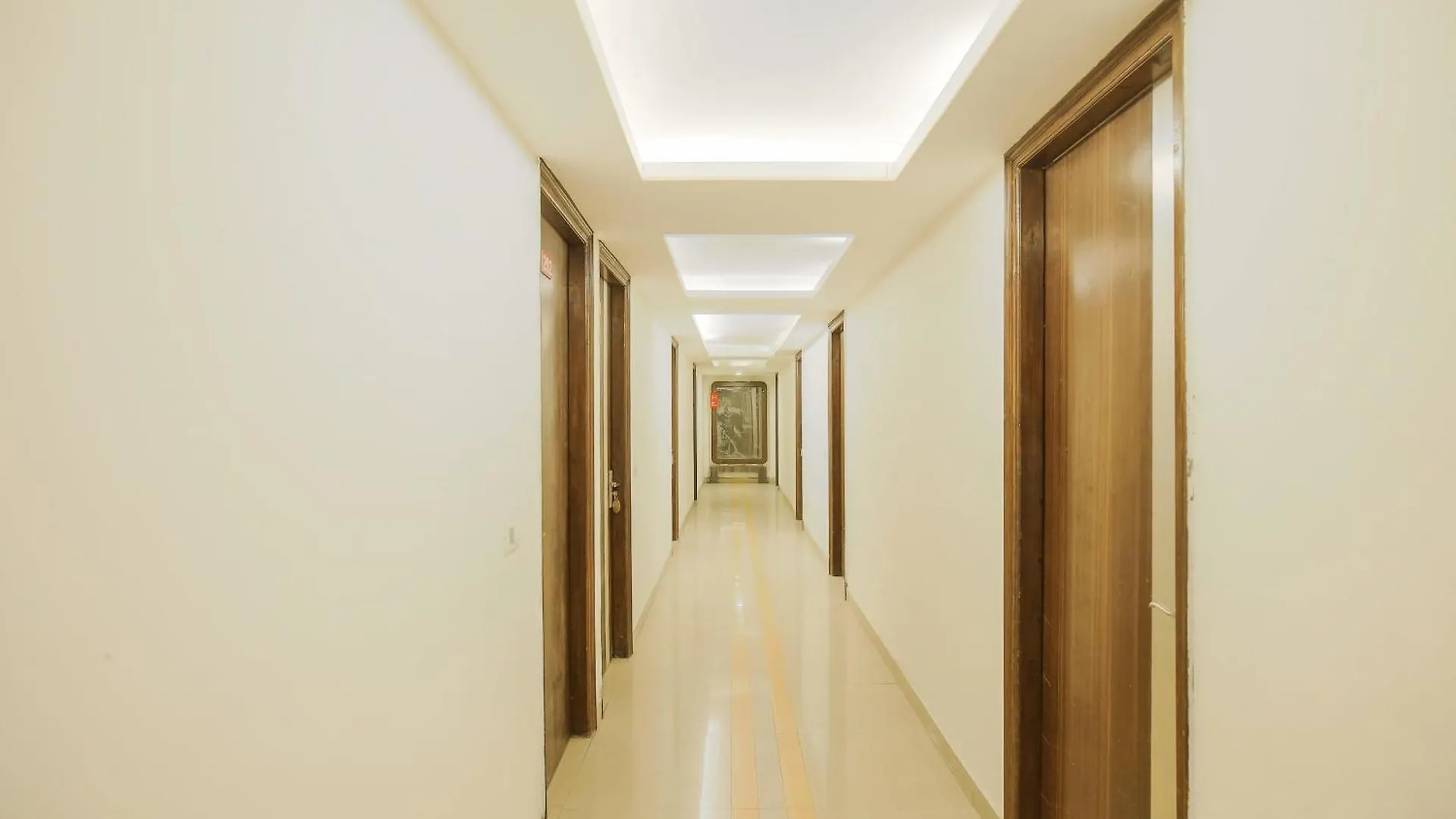 Collection O Sapphire Hotel Chandigarh